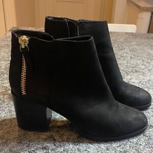Black Suede Ankle Boots with Gold Zip - ALDO abd side zip EUC